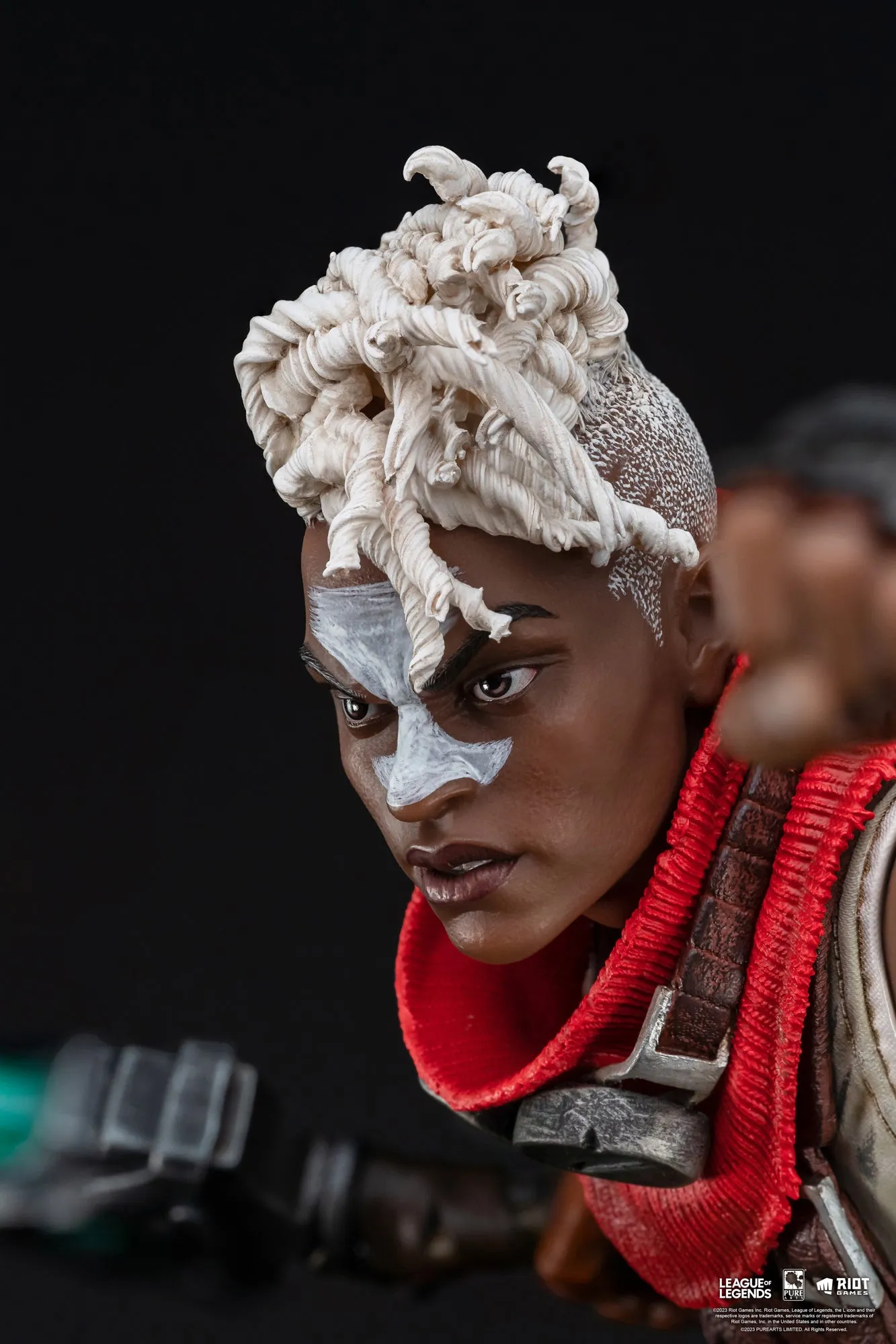 League of Legends Ekko 1/4 Scale Statue